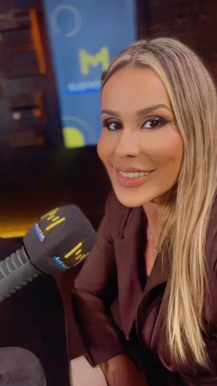 Lorena Raquelo em entrevista na Rádio Metrópole
